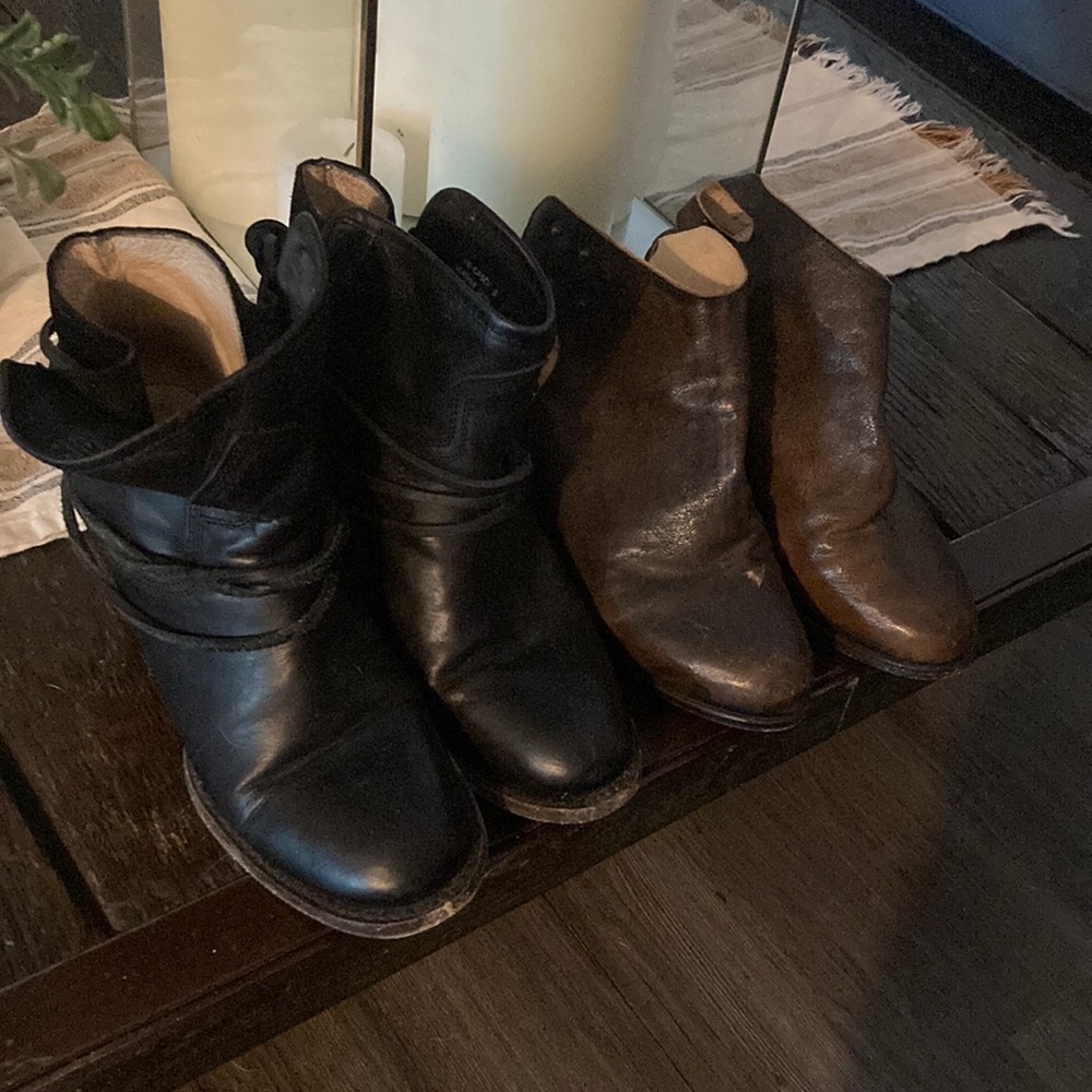 2 pair Freebies by Stevens booties.